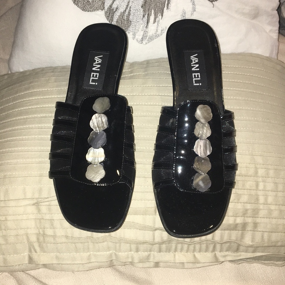 Black Vaneli sandals